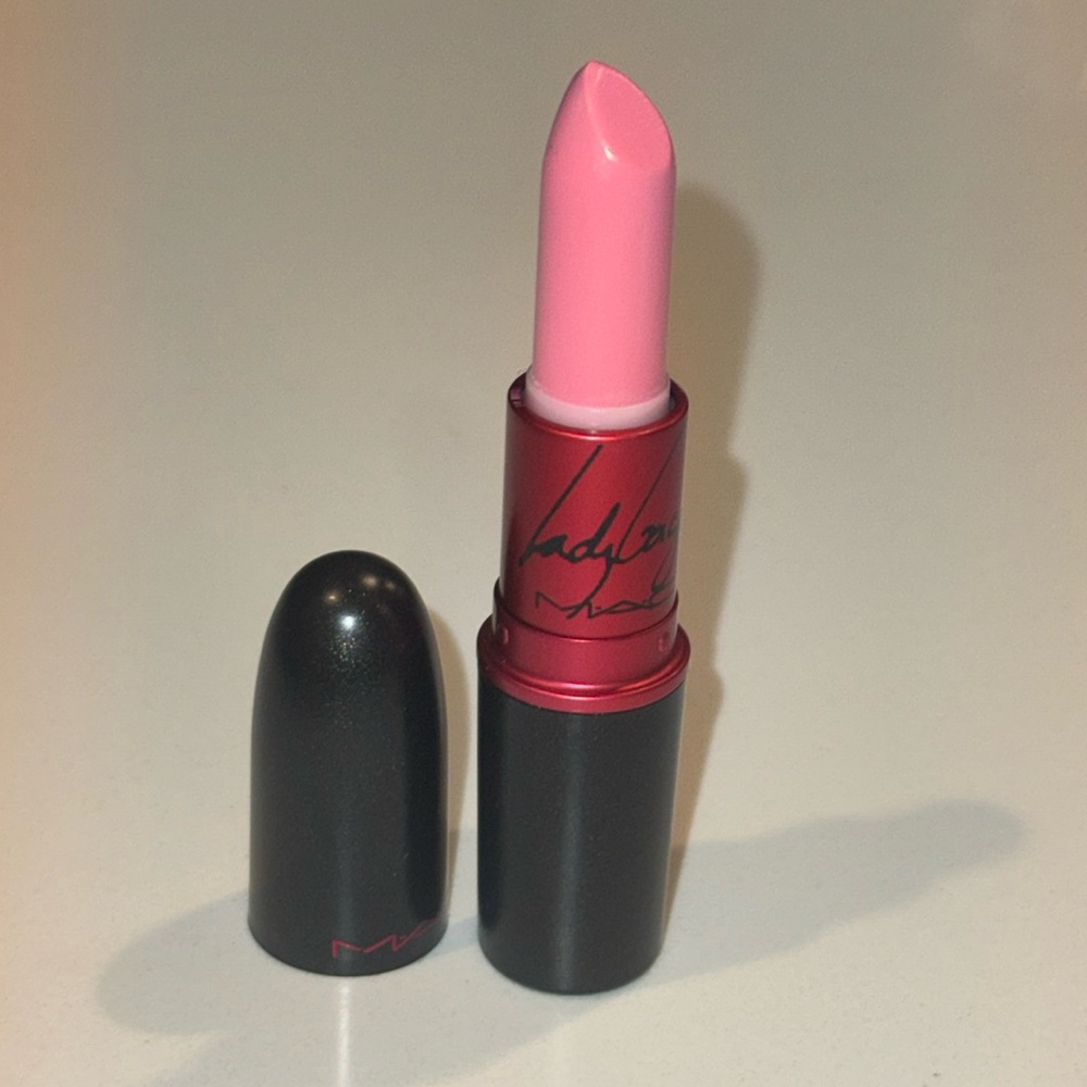 Limited Edition MAC Lady Gaga lipstick - Viva Glam Gaga Lustre  💄💋 collectible